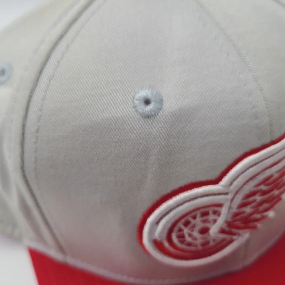 Youth Detroit Red Wings Hat Snapback Reebok Gray‎ Red NHL Flat Brim Casual Wear